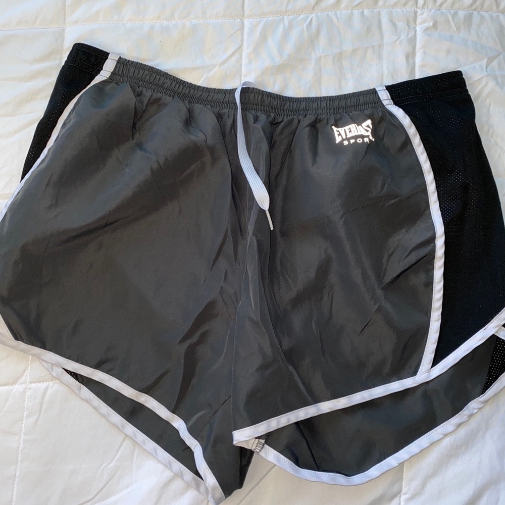 Everlast, grey shorts, L